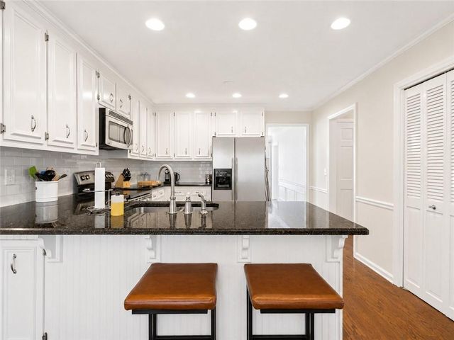 4648 Glenforest Drive NE, Roswell, GA 30075