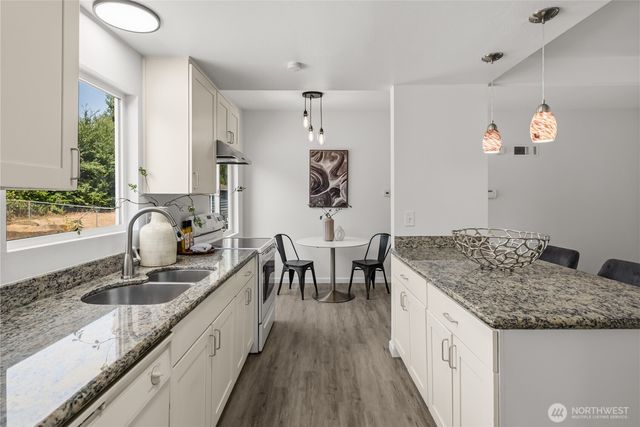 16835 123rd Avenue SE, Renton, WA 98058