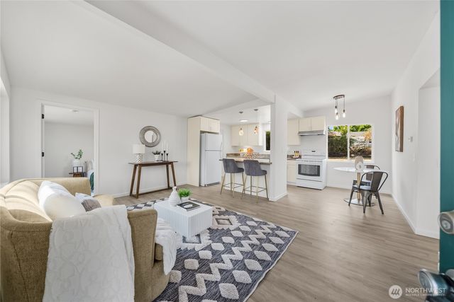 16835 123rd Avenue SE, Renton, WA 98058