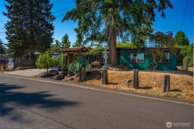 16835 123rd Avenue SE, Renton, WA 98058
