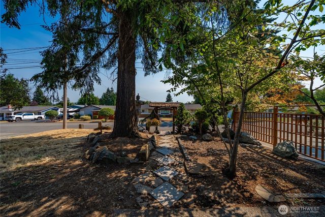 16835 123rd Avenue SE, Renton, WA 98058