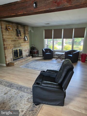 918 ALLEN, New Cumberland, PA 17070