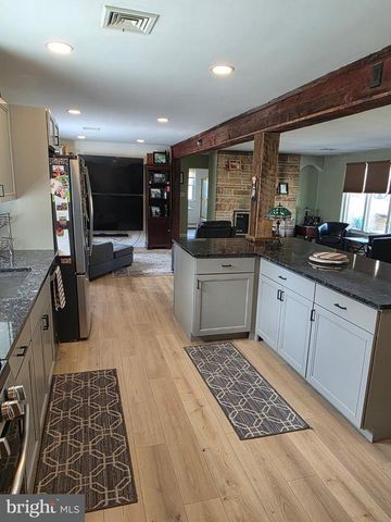 918 ALLEN, New Cumberland, PA 17070