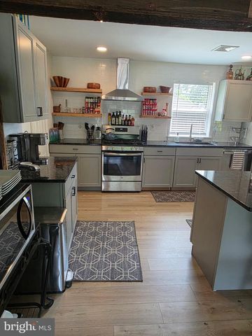 918 ALLEN, New Cumberland, PA 17070