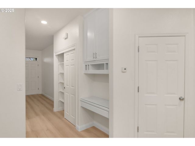 18568 Sw MUIRFIELD St, Beaverton, OR 97003