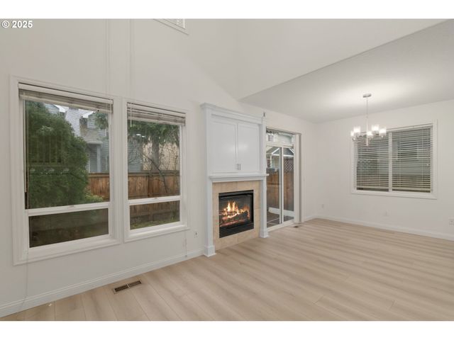 18568 Sw MUIRFIELD St, Beaverton, OR 97003