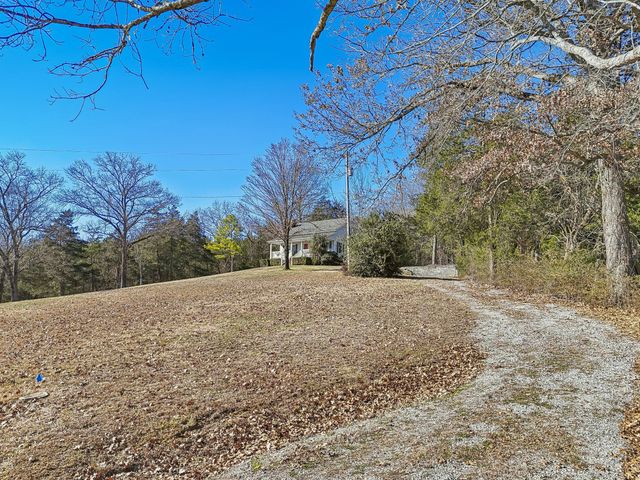 1585 Amos Hamlett Rd, Pulaski, TN 38478