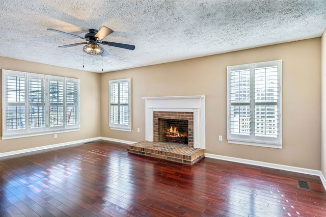 1585 Amos Hamlett Rd, Pulaski, TN 38478