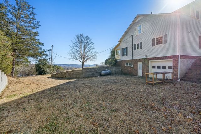 1585 Amos Hamlett Rd, Pulaski, TN 38478