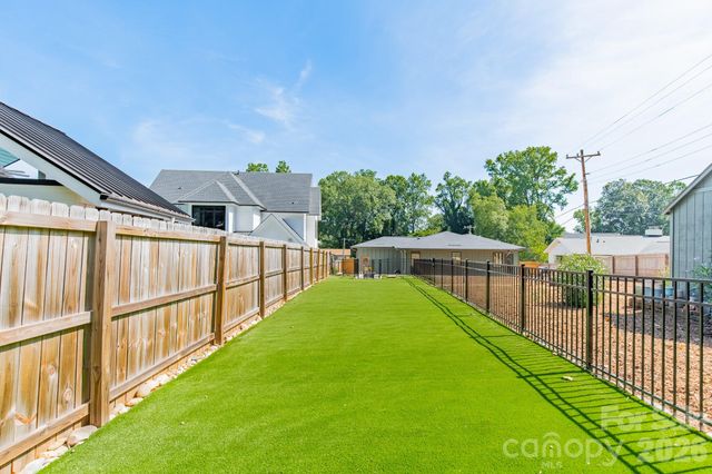 5546 Murrayhill Road, Charlotte, NC 28210