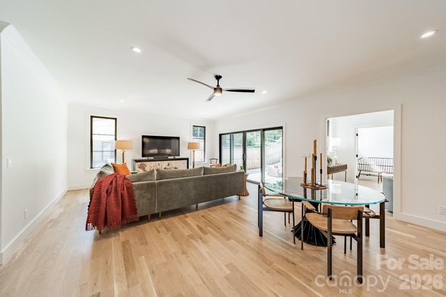 5546 Murrayhill Road, Charlotte, NC 28210