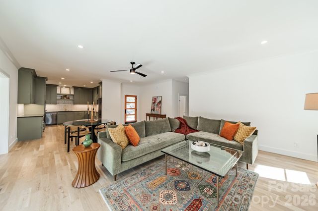 5546 Murrayhill Road, Charlotte, NC 28210