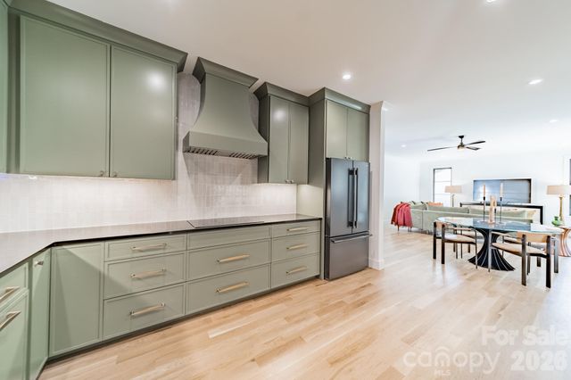 5546 Murrayhill Road, Charlotte, NC 28210