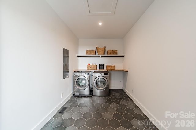 5546 Murrayhill Road, Charlotte, NC 28210