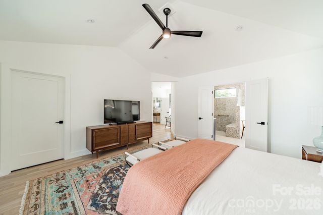 5546 Murrayhill Road, Charlotte, NC 28210