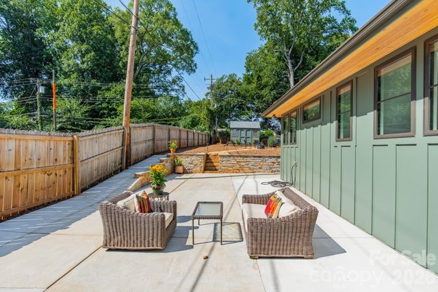 5546 Murrayhill Road, Charlotte, NC 28210