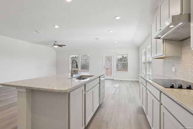 560 Shelton Pass, Cibolo, TX 78108