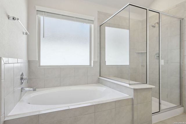 560 Shelton Pass, Cibolo, TX 78108