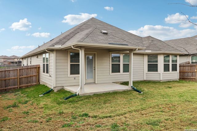 560 Shelton Pass, Cibolo, TX 78108