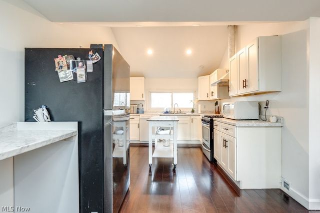 6095 Bell Avenue, Hubbard, OH 44425