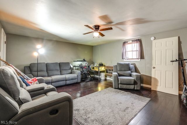 6095 Bell Avenue, Hubbard, OH 44425