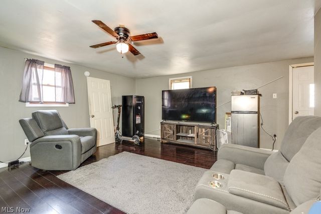 6095 Bell Avenue, Hubbard, OH 44425