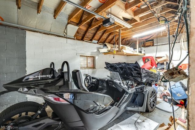 6095 Bell Avenue, Hubbard, OH 44425