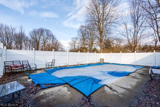 6095 Bell Avenue, Hubbard, OH 44425