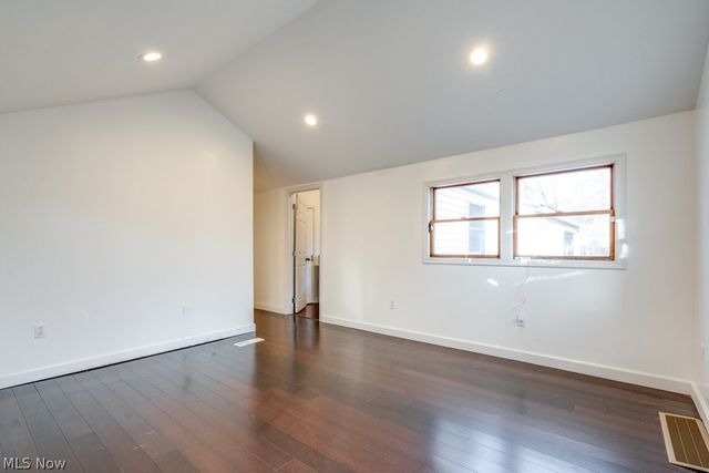 6095 Bell Avenue, Hubbard, OH 44425