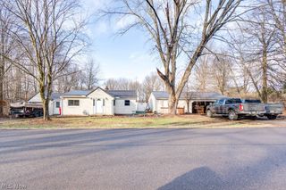 6095 Bell Avenue, Hubbard, OH 44425