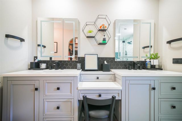 613 LOBELIA DRIVE, Davenport, FL 33837