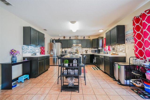 613 LOBELIA DRIVE, Davenport, FL 33837