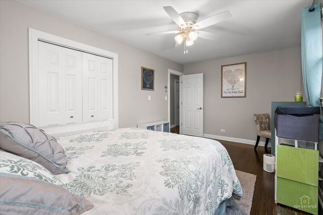 8932 S 85th Court, Hickory Hills, IL 60457