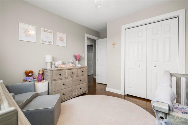 8932 S 85th Court, Hickory Hills, IL 60457