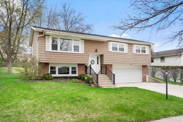 8932 S 85th Court, Hickory Hills, IL 60457