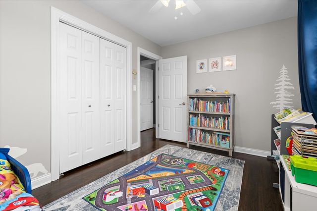 8932 S 85th Court, Hickory Hills, IL 60457