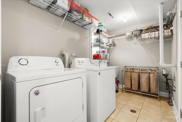 8932 S 85th Court, Hickory Hills, IL 60457