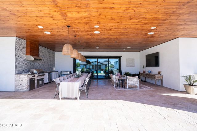 17337 W PEORIA Avenue, Waddell, AZ 85355
