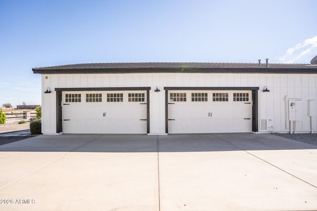 17337 W PEORIA Avenue, Waddell, AZ 85355