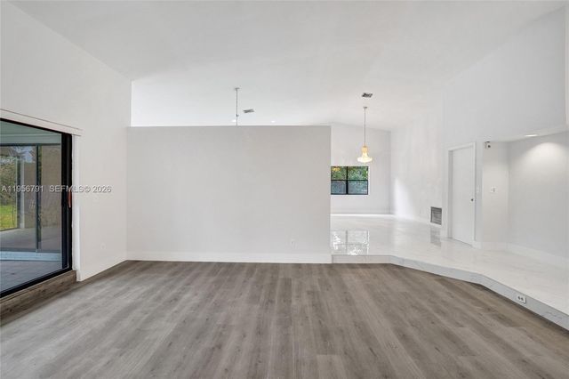 4410 NW 64th Ter, Lauderhill, FL 33319