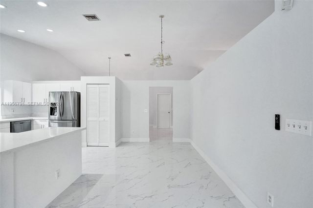 4410 NW 64th Ter, Lauderhill, FL 33319