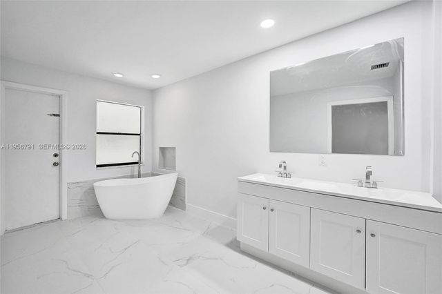 4410 NW 64th Ter, Lauderhill, FL 33319