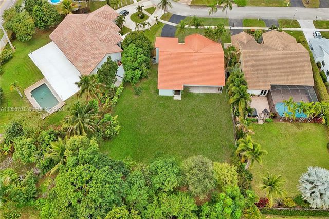 4410 NW 64th Ter, Lauderhill, FL 33319
