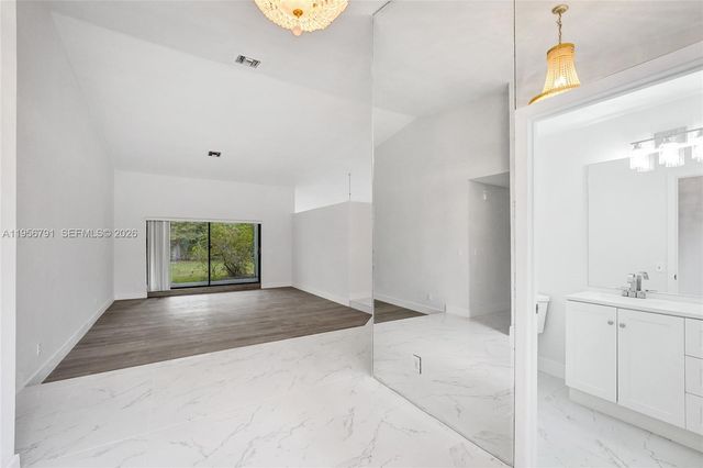 4410 NW 64th Ter, Lauderhill, FL 33319