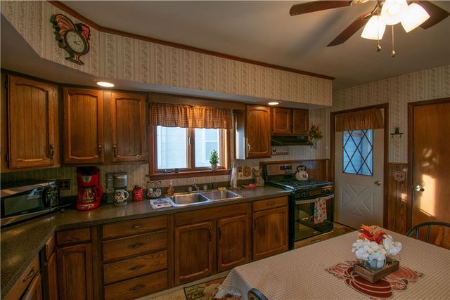 29 State Street, Geneva City, NY 14456