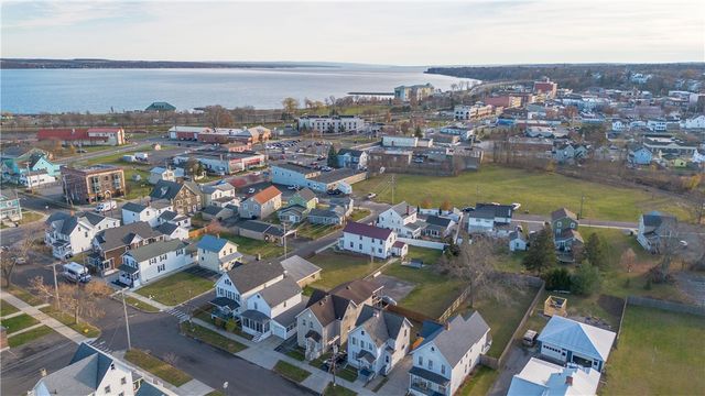 29 State Street, Geneva City, NY 14456