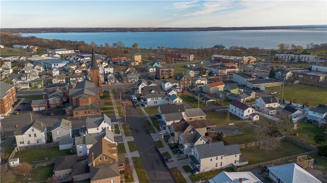 29 State Street, Geneva City, NY 14456