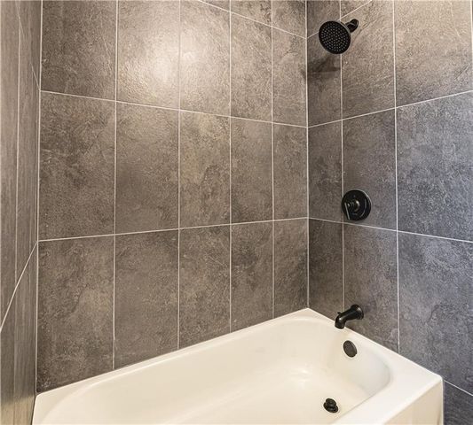 13332 Little Farm Road, Excelsior Springs, MO 64024