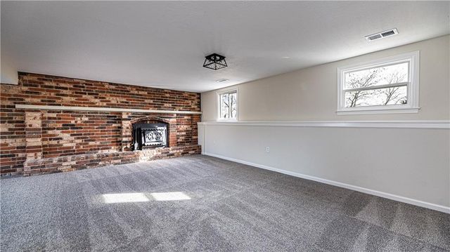 13332 Little Farm Road, Excelsior Springs, MO 64024