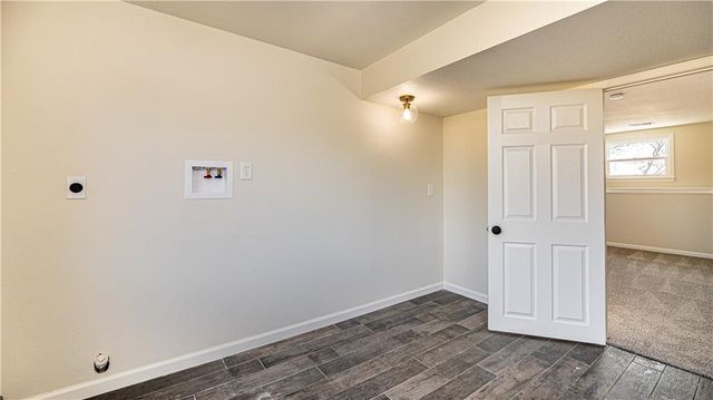 13332 Little Farm Road, Excelsior Springs, MO 64024